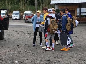 Usai Ikut Tour Merapi, SuJu Asyik Ngopi di Yogyakarta