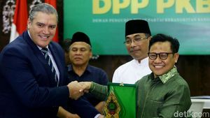 Senyum Cerah Cak Imin Usai PKB Resmi Jadi Anggota CDI