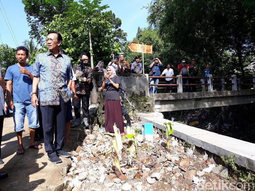 Sultan HB X Ikhlaskan Tanahnya untuk Embung Penahan Banjir di Bantul Sultan HB X Ikhlaskan Tanahnya untuk Embung Penahan Banjir di Bantul