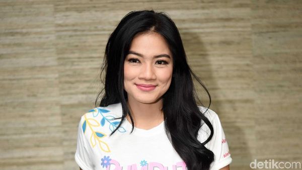 Titi Kamal Tak Pede Jadi Istri Raffi Ahmad