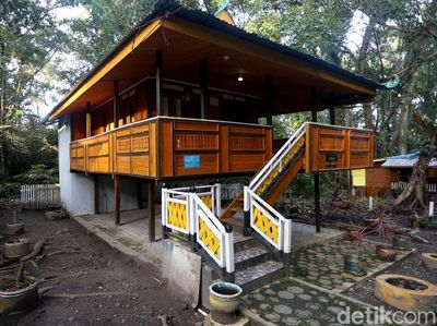 Berkunjung ke Taman Budaya Saruma di Pulau Bacan