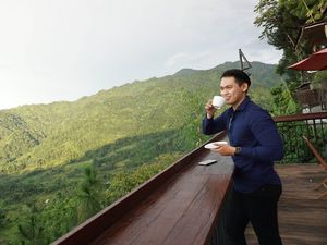 Dikabarkan Putus dari Elly Sugigi, Irfan Sebaztian Ternyata Hobi Ngopi Dikabarkan Putus dari Elly Sugigi, Irfan Sebaztian Ternyata Hobi Ngopi