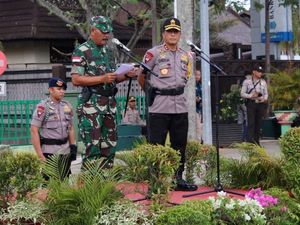 Apel Kesiapan Pengamanan Pemilu 2019 di Pontianak Apel Kesiapan Pengamanan Pemilu 2019 di Pontianak