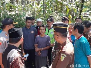 Polisi: Rojikun Acak-acak Masjid karena Sakit Hati Dikeluarkan dari Ponpes Polisi: Rojikun Acak-acak Masjid karena Sakit Hati Dikeluarkan dari Ponpes
