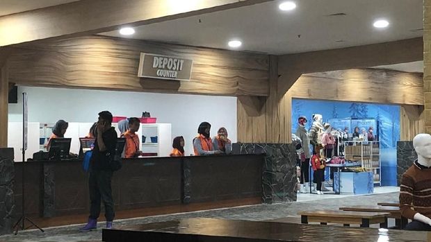 Trans Snow World Juanda