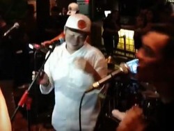 Gading Nangis Nyanyikan Pergilah Kasih, Roy Marten: Manusiawi