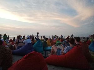 Foto: Menikmati Ibiza Ala Bali