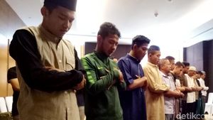 Momen Skuat Timnas U-23 Tunaikan Salat Jumat