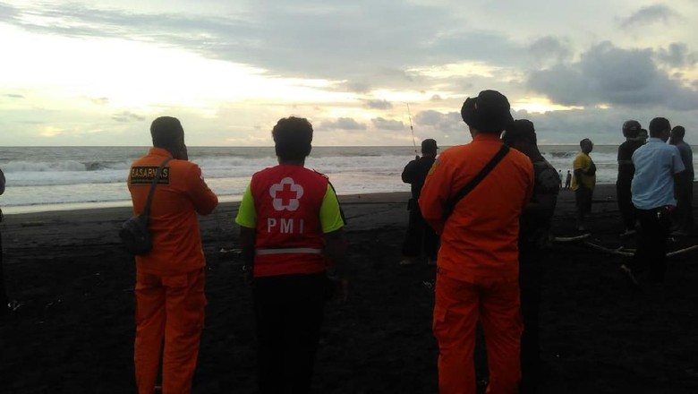 2 Bocah Hilang Terseret Ombak Pantai Congot Kulon Progo