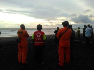 2 Bocah Hilang Terseret Ombak Pantai Congot Kulon Progo