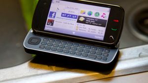 Nokia N97, Penantang iPhone yang Bikin Malu