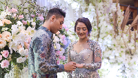 Senyum Semringah Siti Badriah Dilamar Pacar