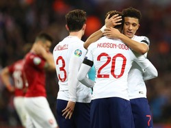 Callum Hudson-Odoi juga menjalai debutnya bersama Timnas Inggris. Pemain berusia 18 tahun itu dibawa Southgate ke Timnas Inggris karena tampil oke di level klub. (Foto: Clive Rose/Getty Images)
