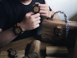 Meraup Jutaan Rupiah Lewat Olahan Kulit Kayu