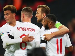 Harry Kane yang menjadi eksekutor penalti itu, sukses mengonversinya menjadi gol. (Foto: Catherine Ivill/Getty Images)