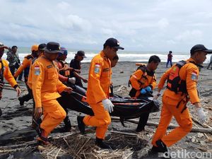2 Bocah Terseret Ombak Pantai Congot Kulon Progo Ditemukan Meninggal 2 Bocah Terseret Ombak Pantai Congot Kulon Progo Ditemukan Meninggal