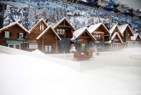 Pemandangan Trans Snow World Bekasi Seperti di Swiss