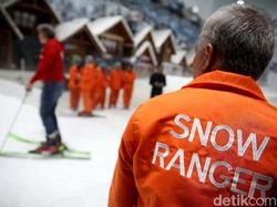 Main Salju dan Ski di Trans Snow World Bekasi Dijamin Aman