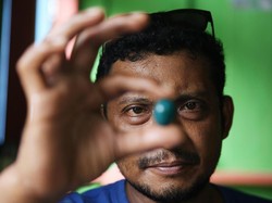 Kisah Perajin Batu Bacan yang Tak Booming Lagi