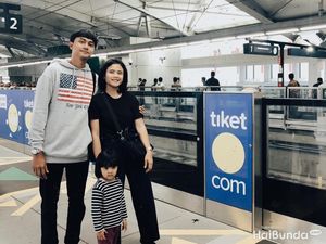 Yuk, Bunda Ajari Si Kecil agar Tertib Saat Naik MRT