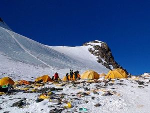Gunung Everest Mencair, Jasad-jasad Pendaki yang Hilang Mulai Bermunculan Gunung Everest Mencair, Jasad-jasad Pendaki yang Hilang Mulai Bermunculan