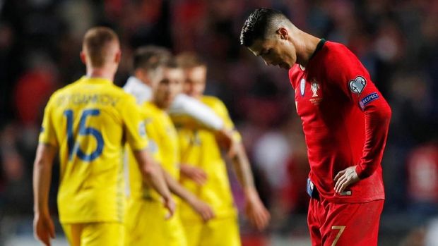 Cristiano Ronaldo tak mampu mengantar Portugal menang lawan Ukraina.