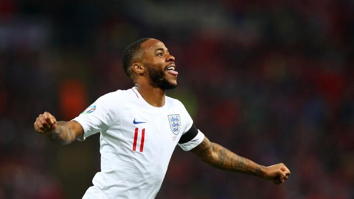 Raheem Sterling bikin hat-trik saat Timnas Inggris melumat Republik Ceko 5-0. (Foto: Clive Rose/Getty Images) Raheem Sterling bikin hat-trik saat Timnas Inggris melumat Republik Ceko 5-0. (Foto: Clive Rose/Getty Images)