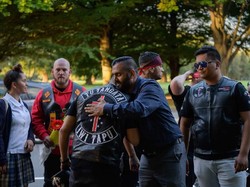 Geng Motor Jaga Masjid di Sydney, Mobil Mewah di Kampus Dubai