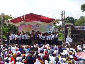 Ribuan Petani Hutan Lamongan Deklarasi Dukung Jokowi-Maruf Amin