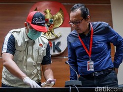 Kronologi OTT Direktur Krakatau Steel