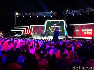 Mata Najwa on Stage Kediri, Apresiasi Bagi Santri dan Milenial