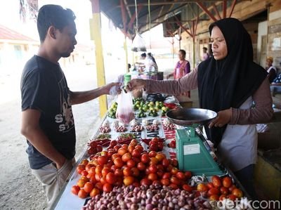 Geliat Perekonomian Pasar Madopolo Halmahera Selatan