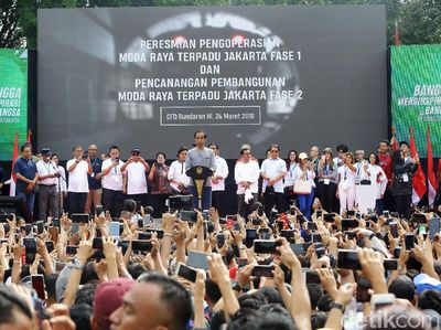 Momen Peresmian MRT Pertama di Indonesia
