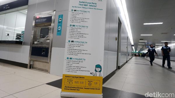 Ingat! Mau Naik MRT Harus Beli Kartu