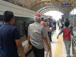 Penumpang MRT Tak Tertib, Bagaimana dengan LRT Palembang?