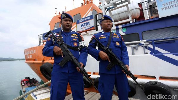 Ditpolairud Polda Malut Kawal Bank Terapung BRI