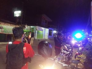 Polisi Tangkap 4 Pemuda yang Bawa Celurit di Cibubur
