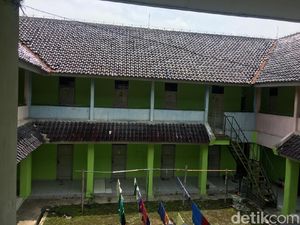 Mau Pilih Kos, Kontrakan, atau Asrama Mahasiswa? Ini yang Perlu Diperhatikan Mau Pilih Kos, Kontrakan, atau Asrama Mahasiswa? Ini yang Perlu Diperhatikan