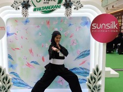 Guru Olahraga Berhijab Pamer Jurus Silat di Audisi Sunsilk Hijab Hunt 2019