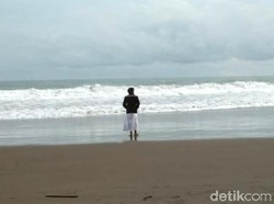 Banjir Rob Melanda Pantai Selatan Kebumen