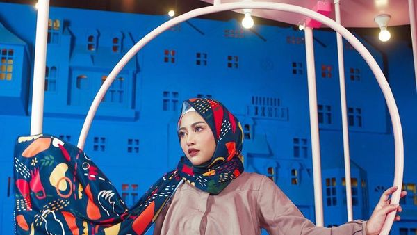 Gaya Mewah Selebgram Rachel Vennya yang Carter Pesawat Jet Saat Suami Ultah