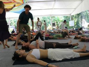 Masuk 5 Besar Dunia, Event Yoga Terbesar Dunia Digelar di Bali Masuk 5 Besar Dunia, Event Yoga Terbesar Dunia Digelar di Bali