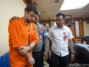 WN Rusia Penyelundup Orang Utan ke Bali Jadi Tersangka WN Rusia Penyelundup Orang Utan ke Bali Jadi Tersangka