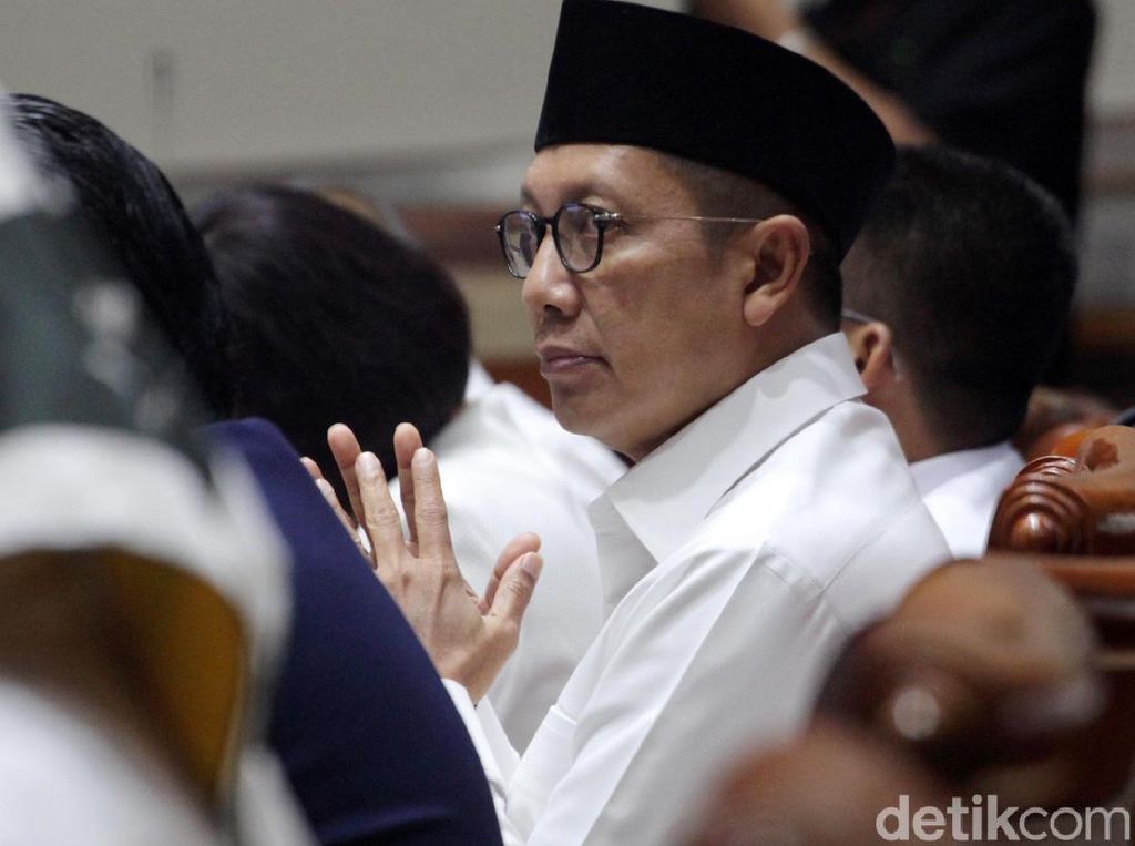 KPK Terima Surat Menag Lukman Hakim, Pemeriksaan Ulang Dijadwalkan KPK Terima Surat Menag Lukman Hakim, Pemeriksaan Ulang Dijadwalkan