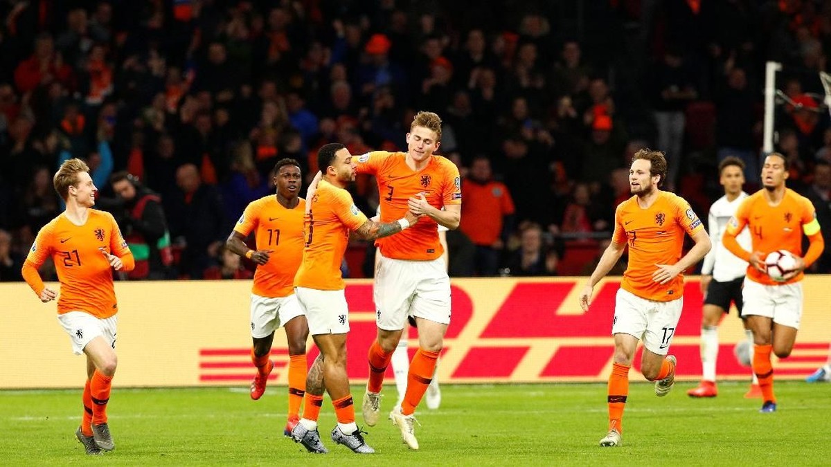 Timnas Belanda bermain buruk di babak pertama sehingga kalah dari Jerman (Francois Lenoir/Reuters)