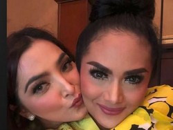 Jadi Orang Tua Bukan Kompetisi, Ashanty dan KD Kompak Asuh Anak