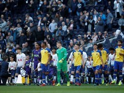 Ujicoba stadion baru ini mempertemukan tim U-18 Tottenham Hotspur kontra Southampton, Minggu (25/3/2019). (REUTERS)