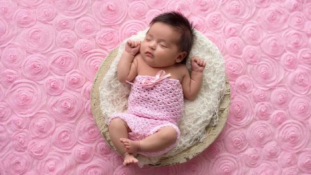 Cara Tepat Merawat Kesehatan Kulit Bayi Baru Lahir