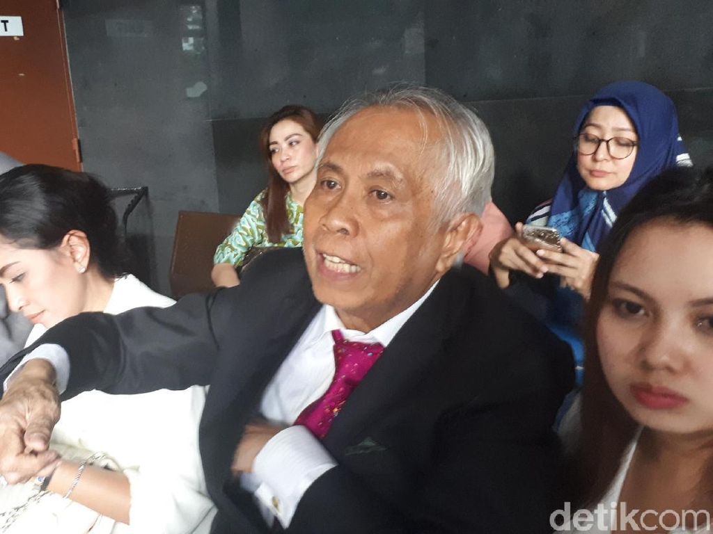 Hukuman Sudah Disunat, OC Kaligis Masih Ingin Ajukan PK Lagi Hukuman Sudah Disunat, OC Kaligis Masih Ingin Ajukan PK Lagi