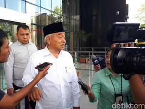 KPK Periksa Kiai Asep Saifudin Chalim Jadi Saksi Suap Romahurmuziy KPK Periksa Kiai Asep Saifudin Chalim Jadi Saksi Suap Romahurmuziy
